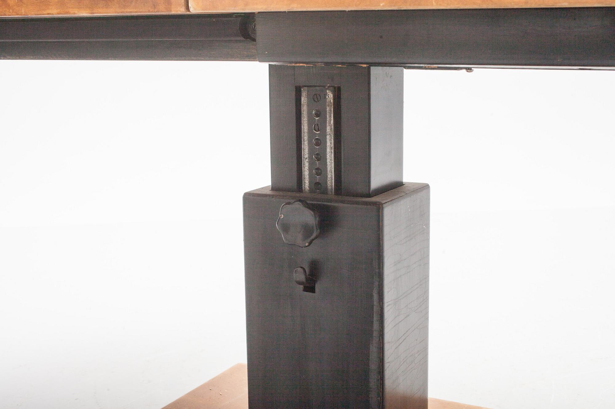 BORD, "Idealbordet", Otto Wretling, Umeå, 1930-tal, etikettmärkt.