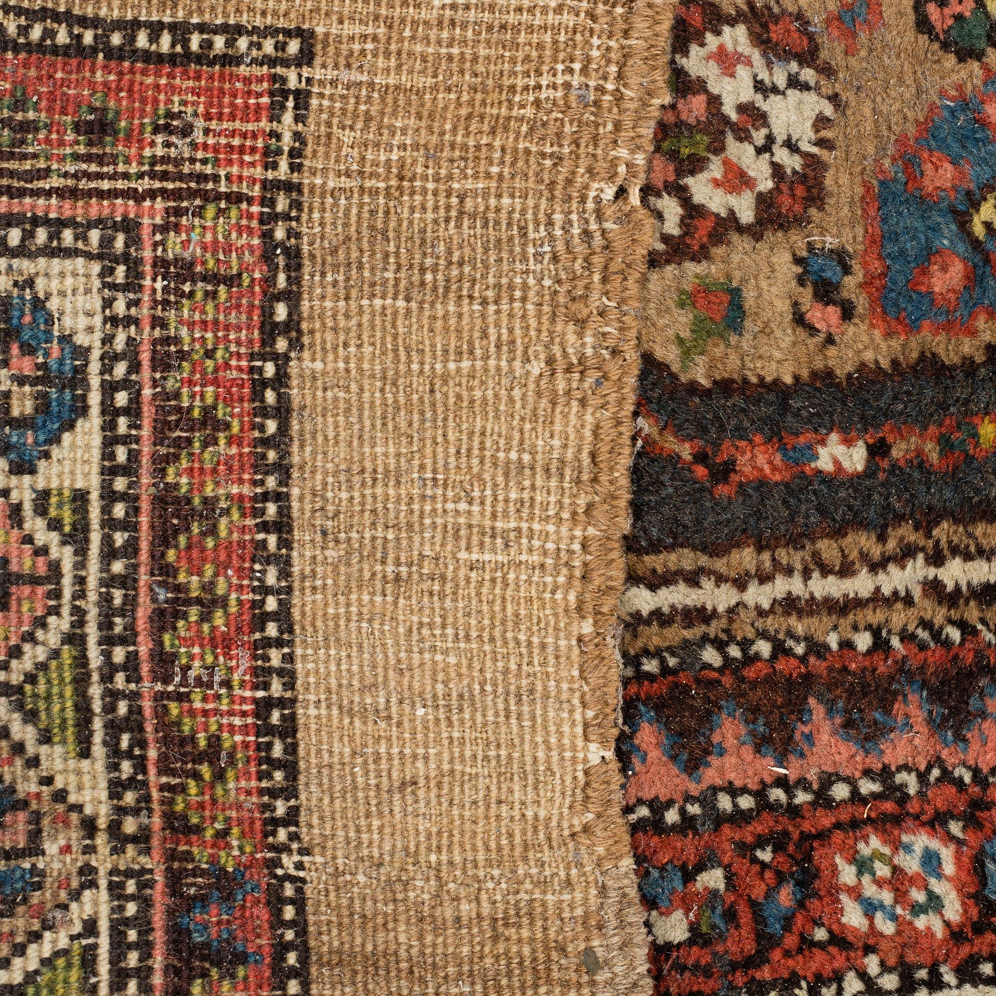 A RUNNER, semi-antique Sarab, around 374 x 93 cm.