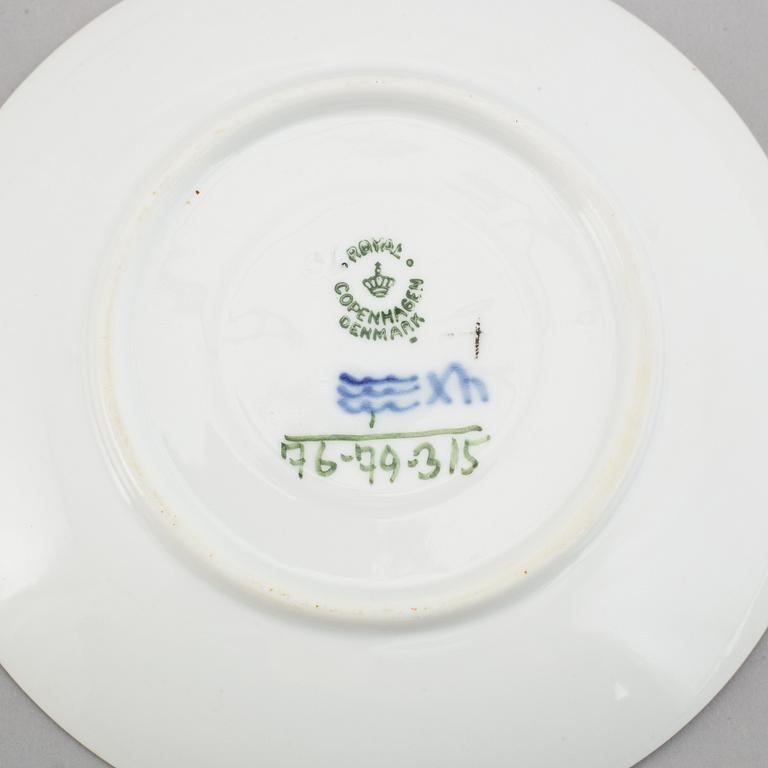 ROYAL COPENHAGEN, kaffeservis, 40 delar, porslin. "Musselmalet", Danmark.
