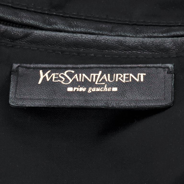 Yves Saint Laurent, YVES SAINT LAURENT, a black leather shoulder bag, "Muse".