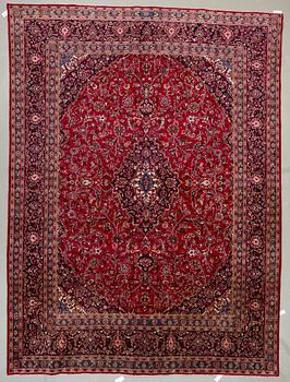 MATTA, sannolikt Keshan. Ca 390x285 cm.