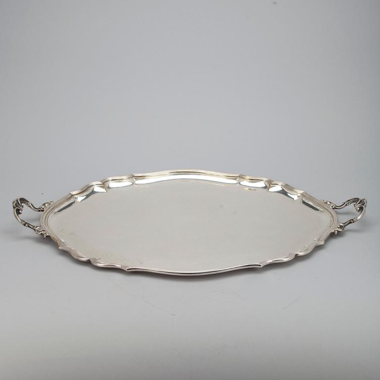 BRICKA, plate, rokokostil, 1900-tal.