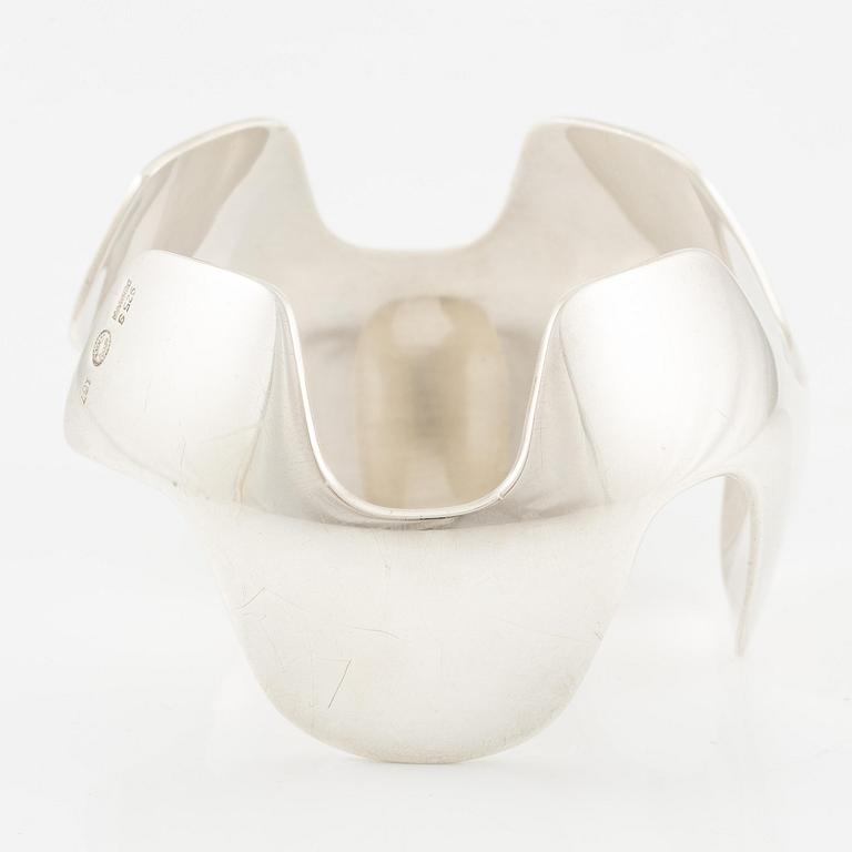 Inga-Britt "Ibe" Dahlquist, armband, sterlingsilver, för Georg Jensen, Danmark post 1945.