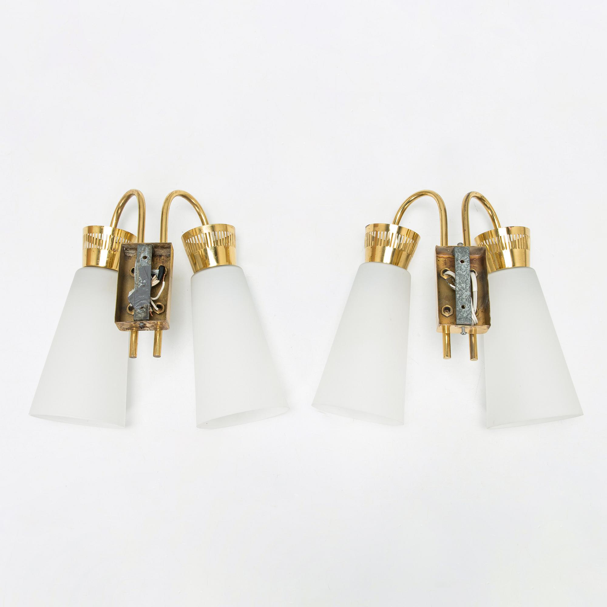 Vägglampor, ett par, modell EY 60 Itsu 1900-talets mitt.