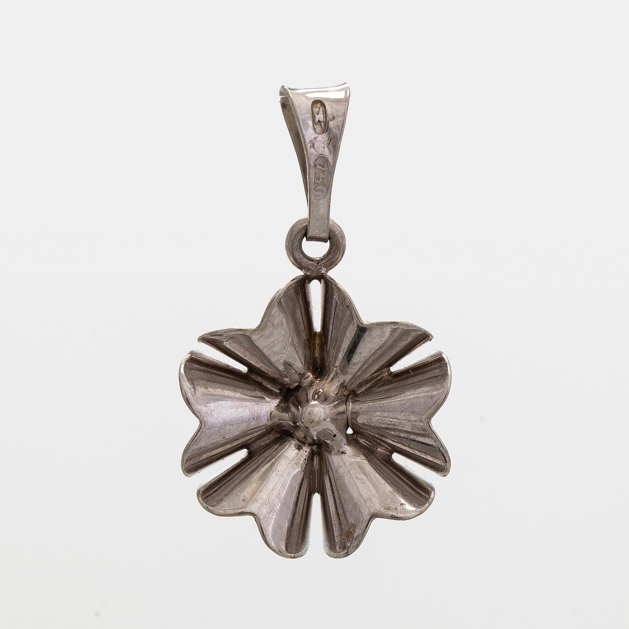 Riipus 18K kultaa, safiireja ja timantteja. Kupittaan Kulta Turku.