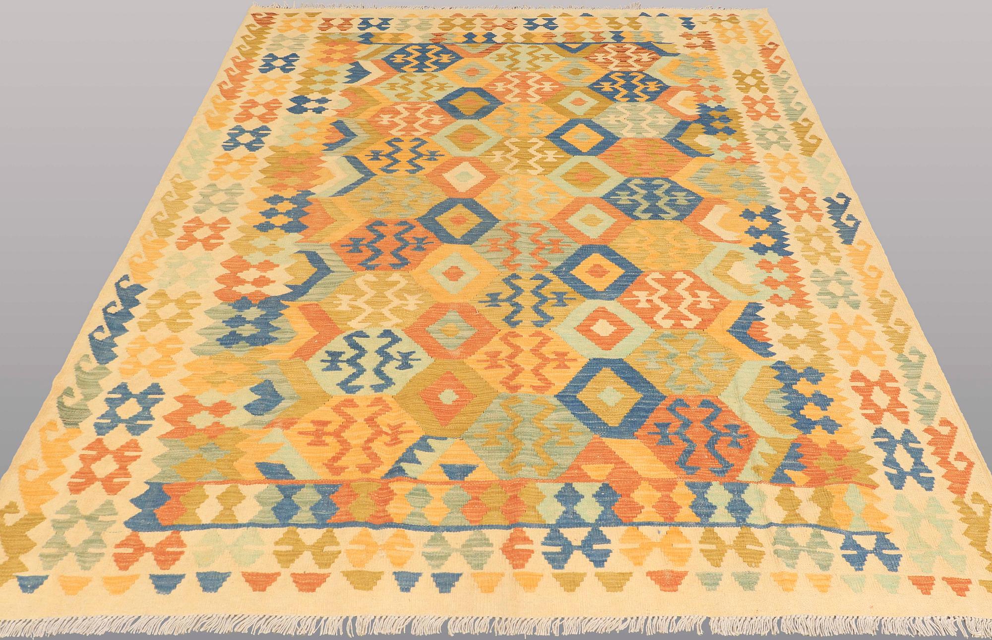 A CARPET, Kilim, ca 293 x 201 cm.