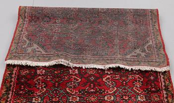 MATTA, orient, ca 312 x 95 cm.
