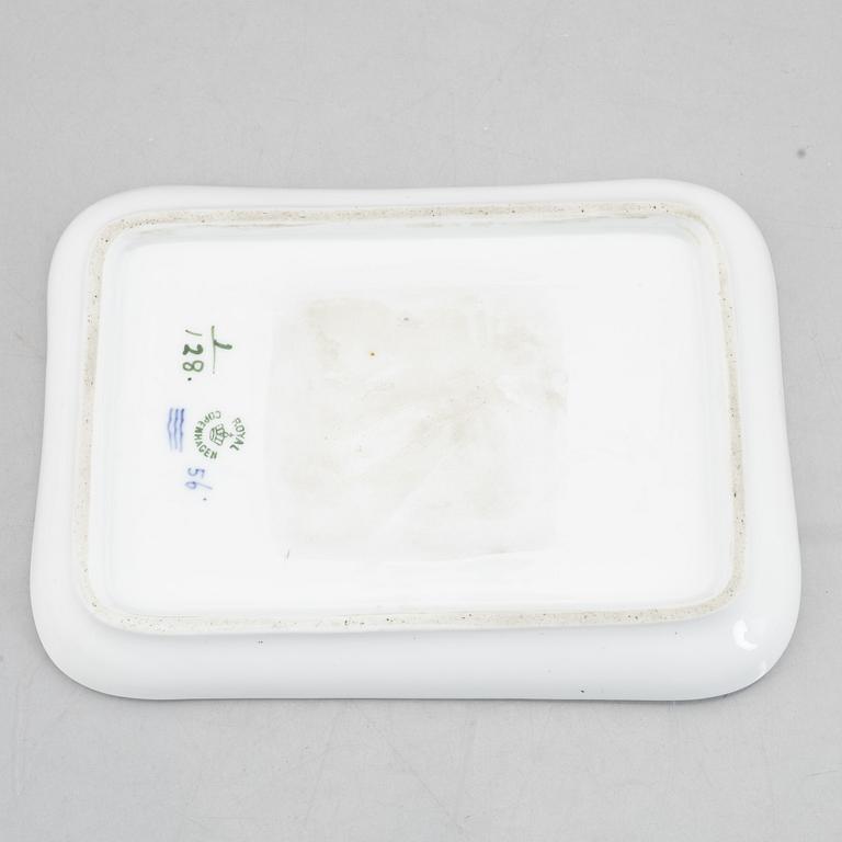 A 'Musselmalet' porcelain ink stand, Royal Copenhagen, Denmark 1889-1922.