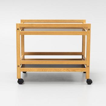 Børge Mogensen, a model 5370 tea trolley for Fredericia Stolefabrik, Denmark.