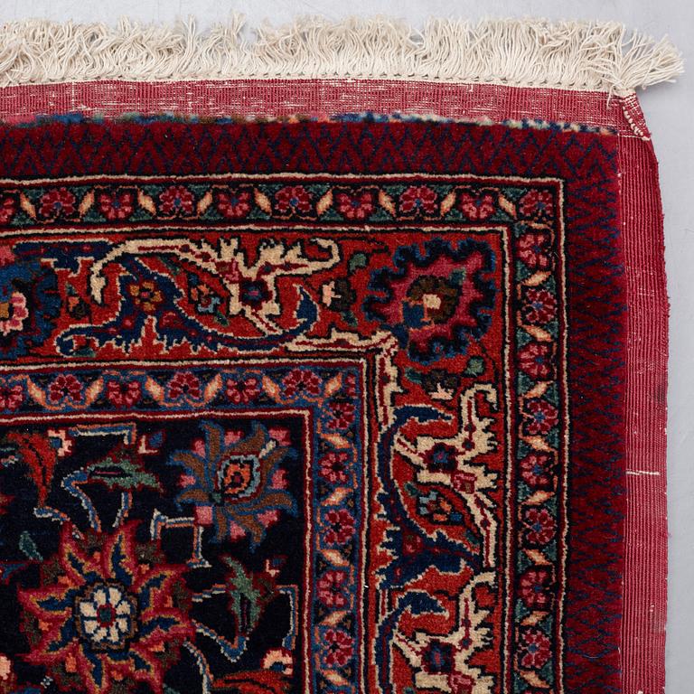 A CARPET, semi-antique Mashad so called Saber, ca 475 x 349 cm (including the flat weave).