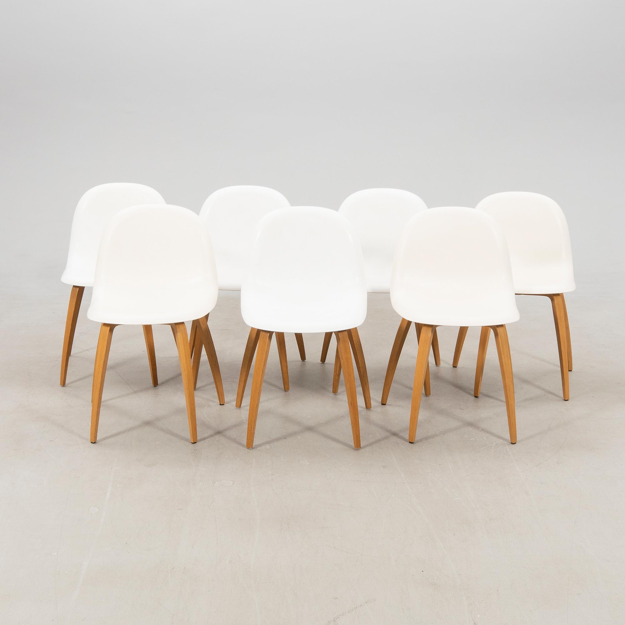 Komplot Design  stolar 7 st "Gubi 3D dining chair" 2000-tal.