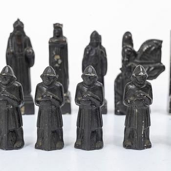 Tore Strindberg, Chess pieces, 32 pcs, Herman Bergmans Gjuteri, Stockholm.