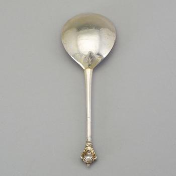 A Swedish 17th century silver-gilt spoon, unmarked (possibly Anders Andersson Amor, Sthlm 1684-1703).