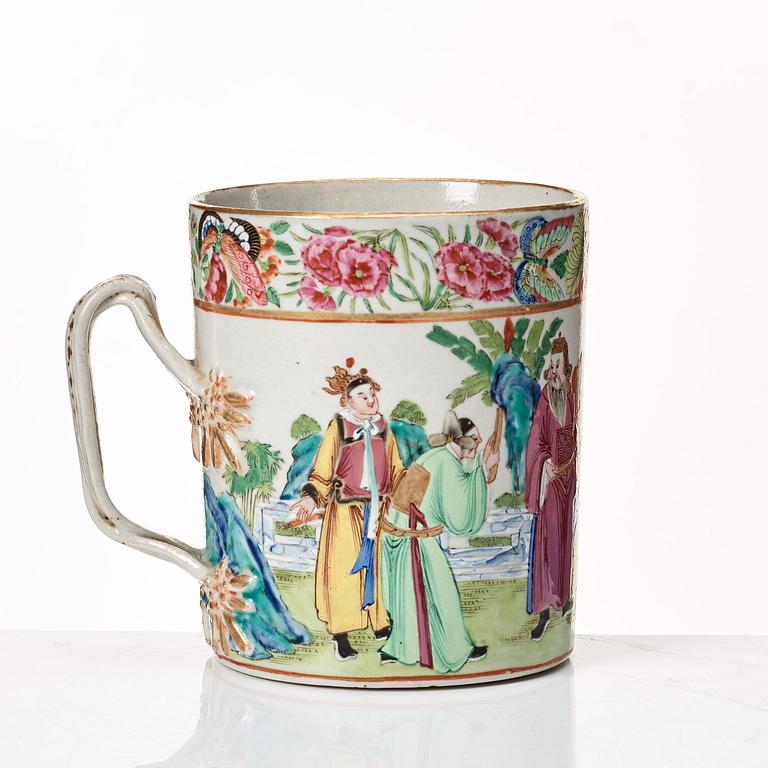 A Canton famille rose mug, Qing dynasty, 19th Century.