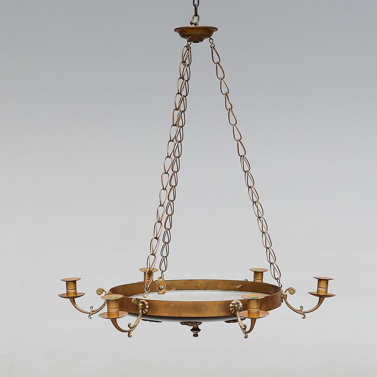TAKAMPEL, empirestil, 1900-tal. Höjd ca 65 cm.