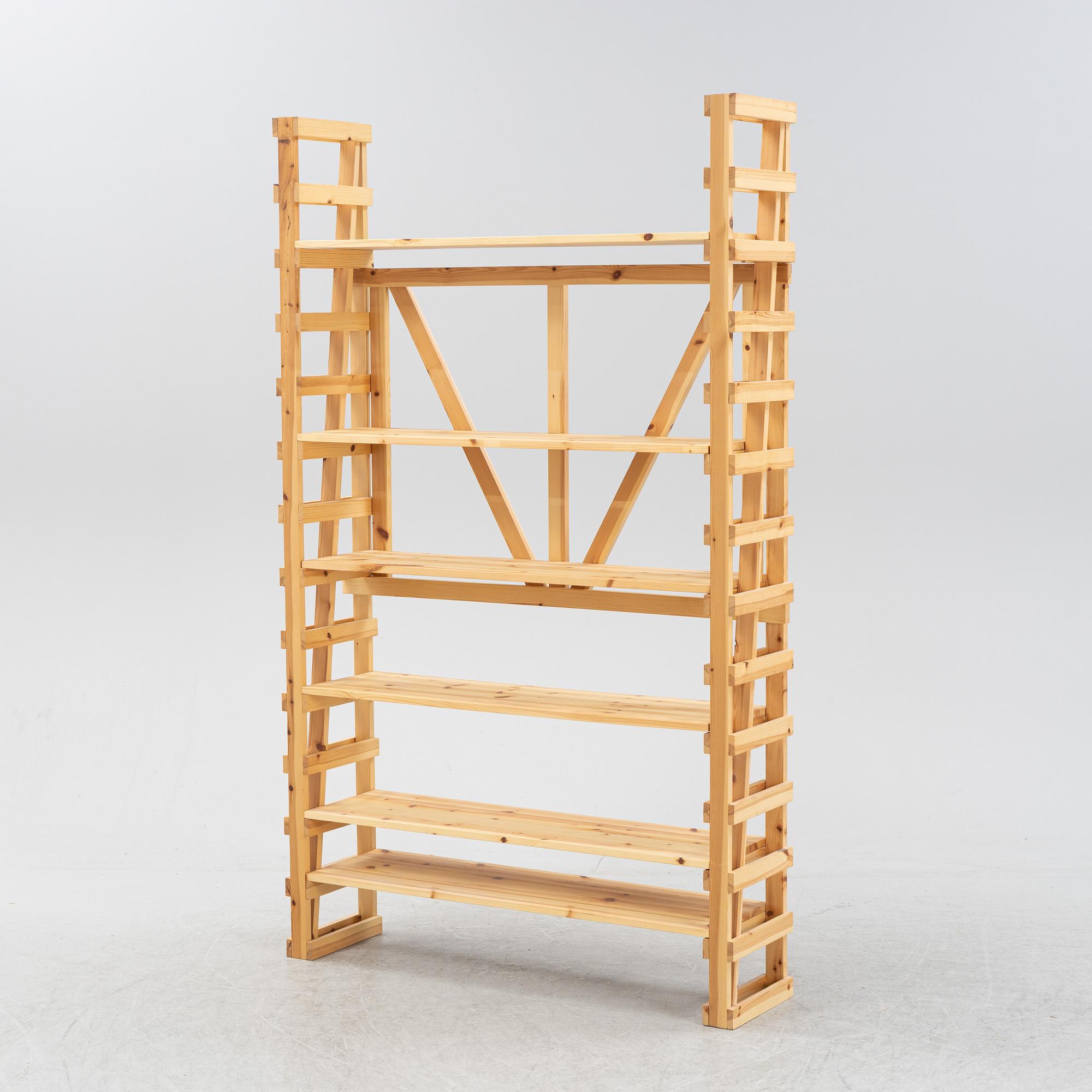 Enzo Mari, after. A pinewood bookcase, contemporary manufacturing.