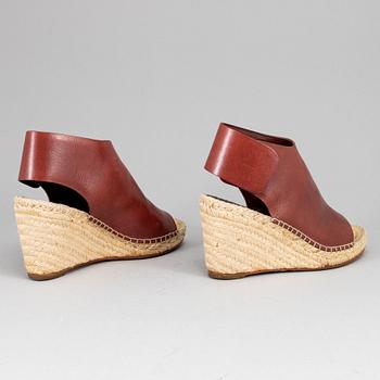 CÉLINE, shoes, size 39.