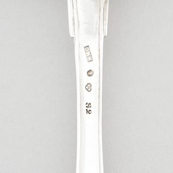 A set of twelve dessert spoons, silver, marks of Olof Hellbom, Stockholm 1800.