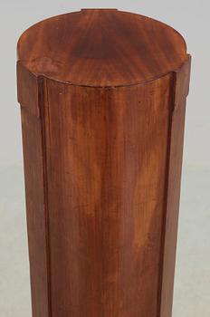 KOLONN / PIEDESTAL. Karl Johan, 1800-talets första hälft.