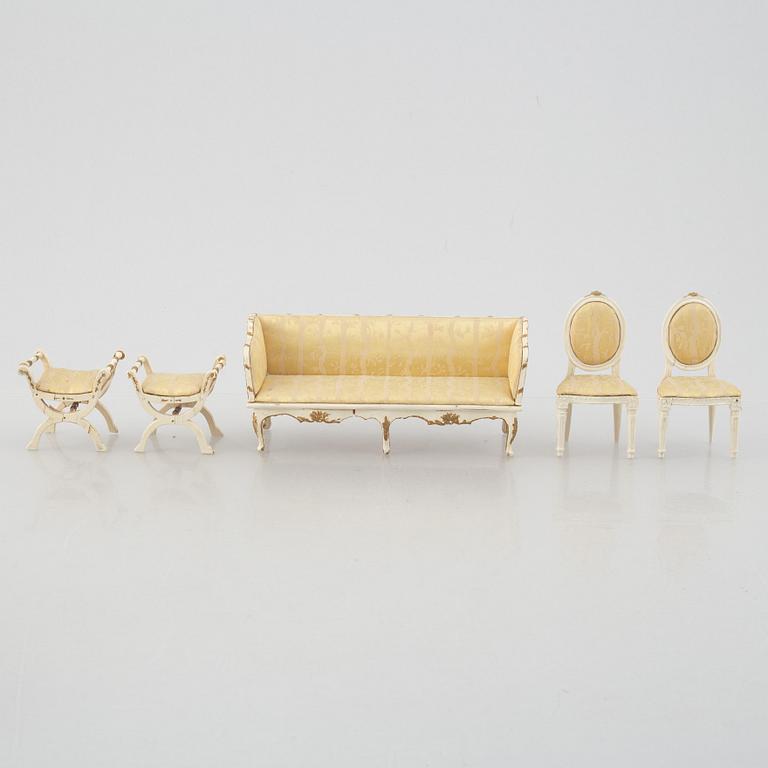 Dollhouse furniture, 8 pieces and accessories, Berit Bergström, Nolbyn, Värmland Craft, 1940s/50s.