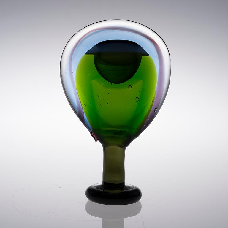 OIVA TOIKKA, A GLASS SCULPTURE. Lollipop. Signed Oiva Toikka, Nuutajärvi Notsjö. Late 1960s.