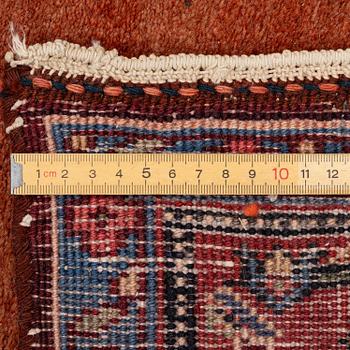 A semi-antique Bidjar rug, c. 255 x 135 cm.