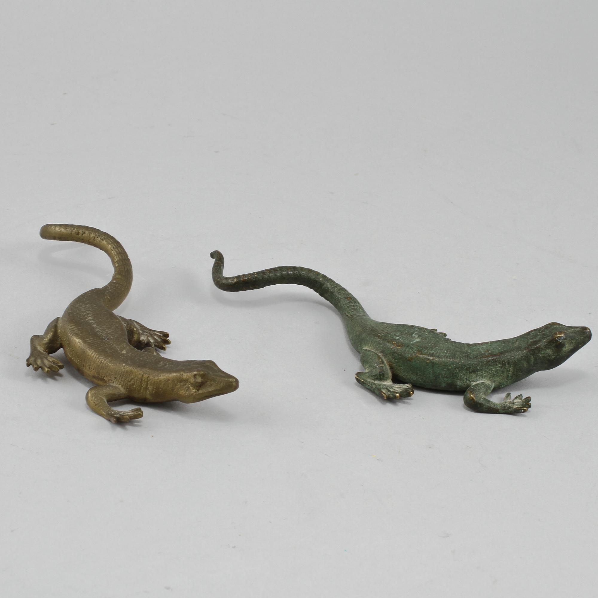 FIGURINER, ett par, patinerad brons, 1900-tal.