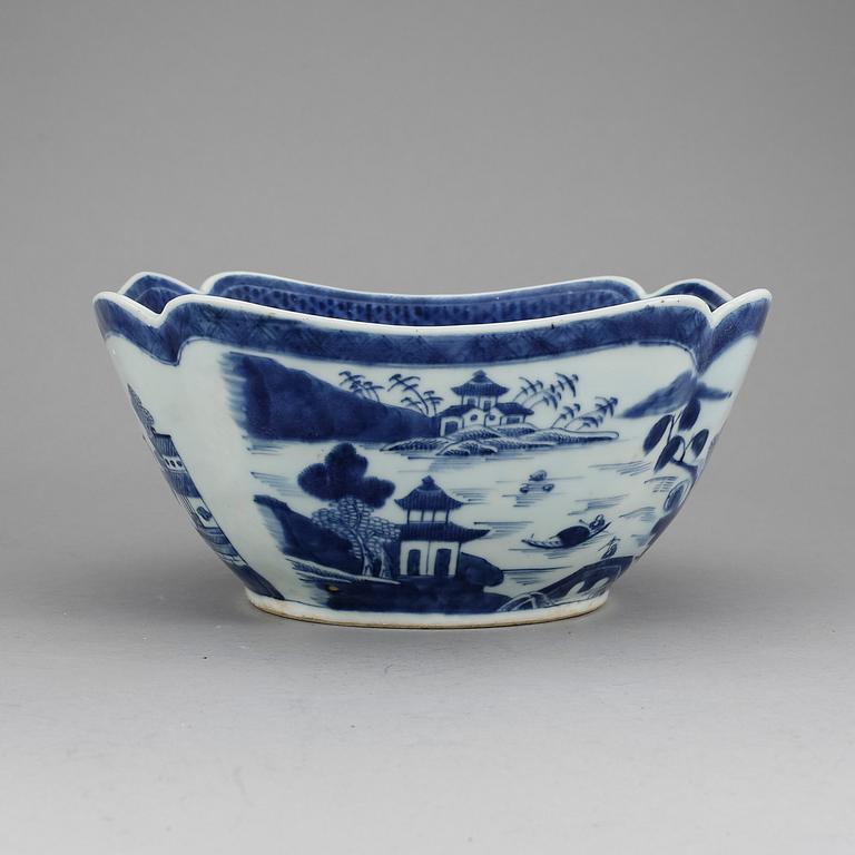 SKÅL, porslin, Kina Jiaqing (1796-1820).