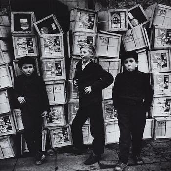 175. Antanas Sutkus, "Oranges from Morocco, Vilnius, 1975".