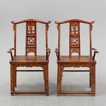 A pair of chinese armchairs, 20th century.