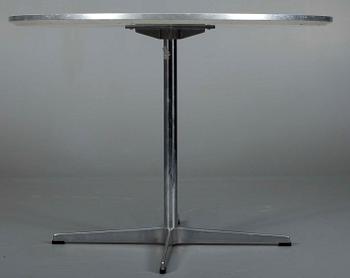 BORD, Arne Jacobsen för Fritz Hansen.