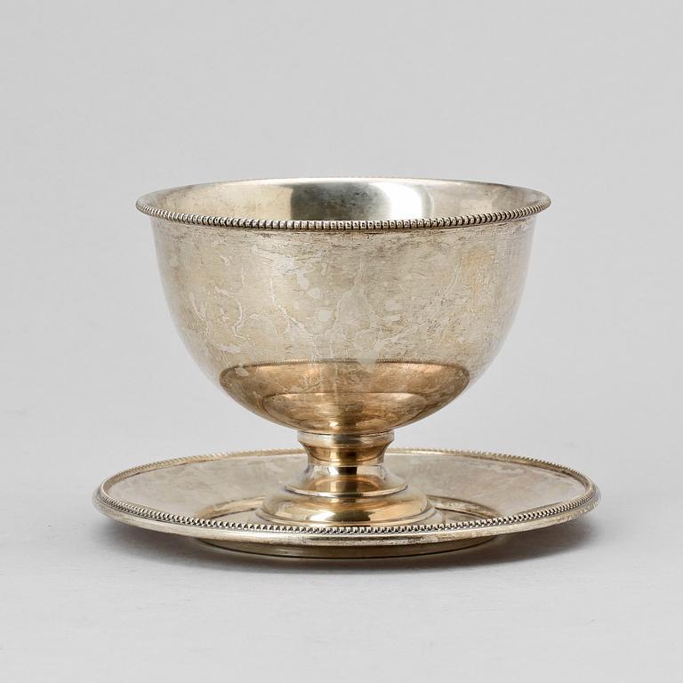 SÅSSKÅL, silver, K Anderson, Stockholm, 1918. Vikt ca 389 g.