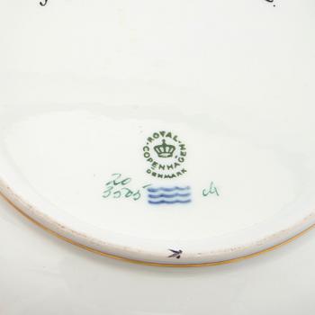 Bowl "Flora Danica" Royal Copenhagen Denmark 1965 porcelain.