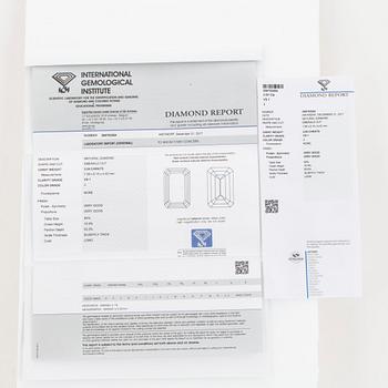 Ring 18K guld med en smaragdslipad diamant 2.04 ct kvalitet J vs1 enligt medföljande IGI certifikat.