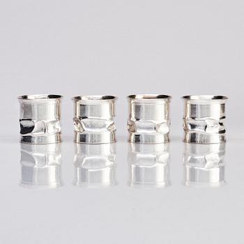 Rolf Karlsson, vinkylare samt fyra bägare, sterling silver, Enköping 1988-1991.