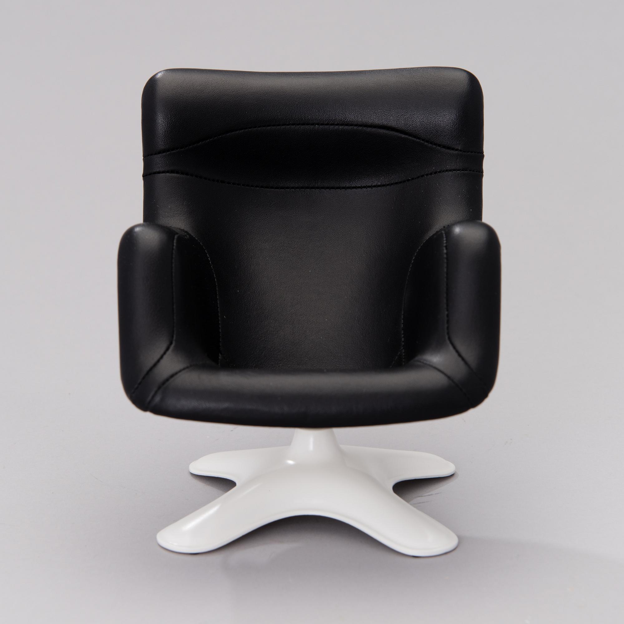 AN YRJÖ KUKKAPURO MINIATURE "Karuselli", Vitra Design Museum.