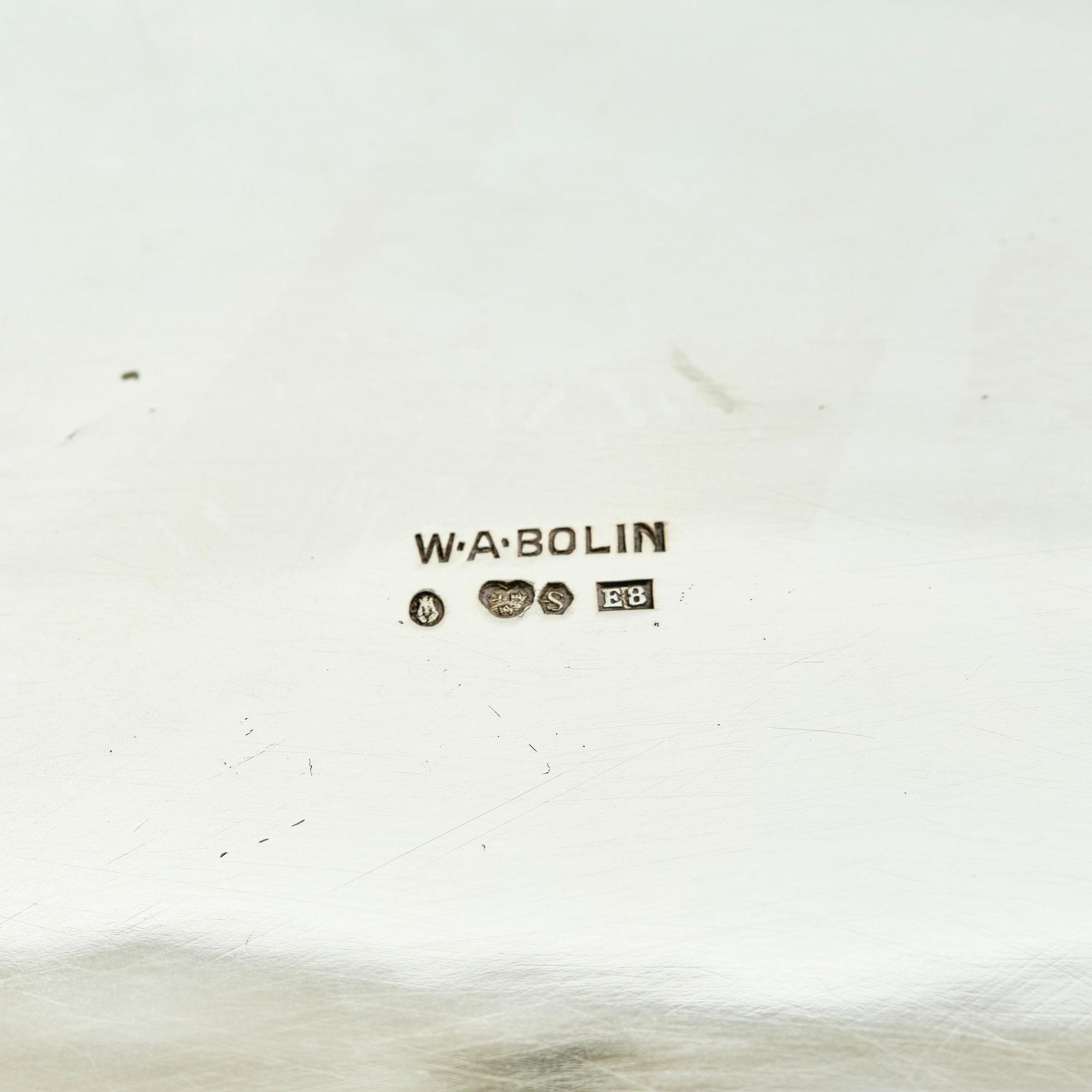 W.A. Bolin, oval skål med hänklar, silver. Stockholm 1931.