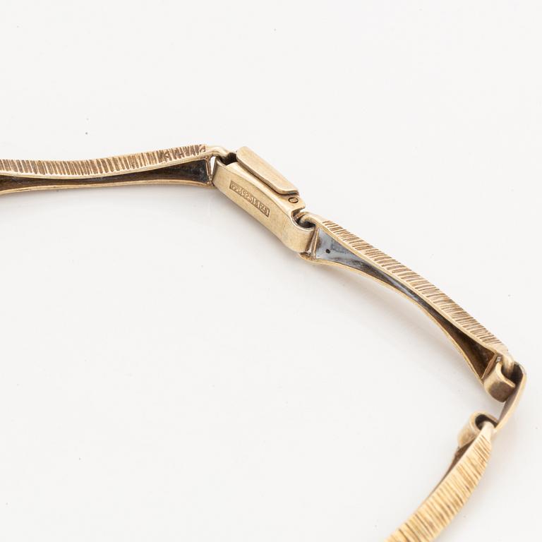 Ett set med collier och örhängen, sterling silver, Kultasepät Sten & Laine. Finland.