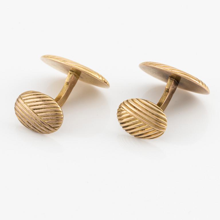 A pair of 14K gold cufflinks, C.E. Bolin, workmaster Ivan Flinck, Moscow 1899-1908.