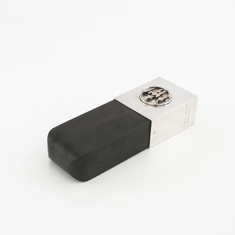 Wiwen Nilsson, seal stamp in sterling silver and ebony with the coat of arms of Lund, Lund 1961.