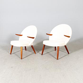 Svend Aage Eriksen, karmstolar ett par "Pingvin" modell GM18 Glostrup Møbelfabrik Danmark 1960-tal.