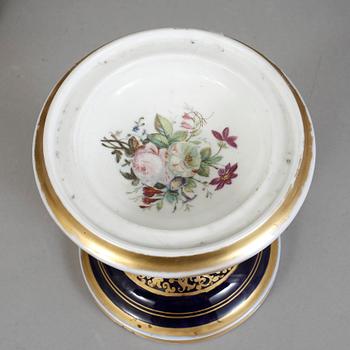 BORDSLAMPA, porslin, sent 1800-tal.