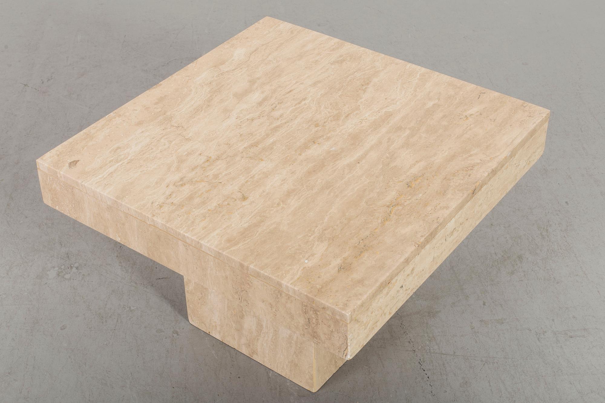 SOFFBORD / LAMPBORD, travertin, 1900-talets senare del.