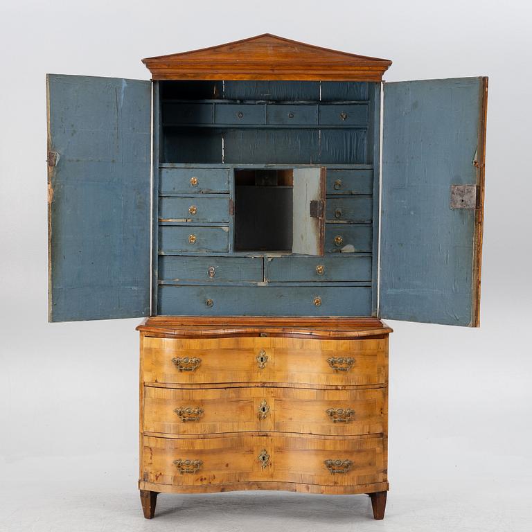 A cabinet, 18th Century.