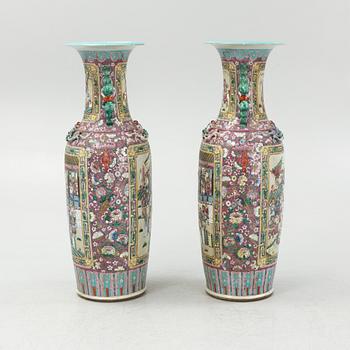 A pair of large Kanton style floor vases, China, 20th century.