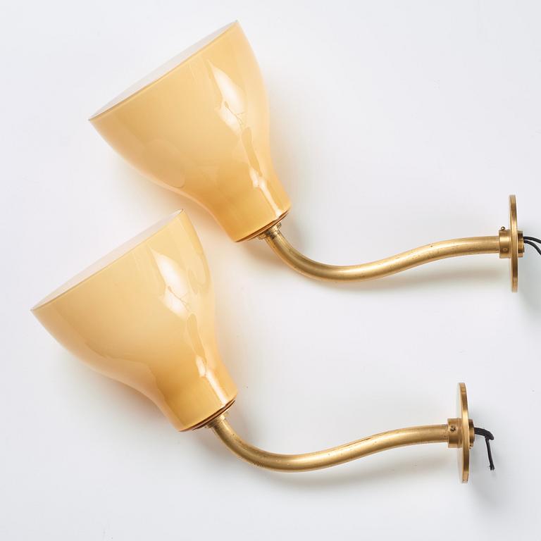 Bertil Brisborg, a pair of wall lamps, for Nordiska Kompaniet, Sweden 1940's.