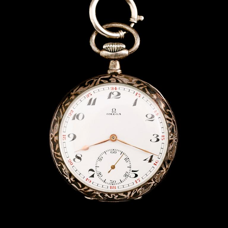 FICKUR, silver, Omega, omkring år 1900. Total vikt ca 98 g.