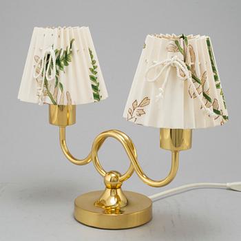 JOSEF FRANK, a model "2483" table lamp, for Firma Svenskt Tenn, second half of the 20th century.