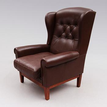 ÖRONLAPPSFÅTÖLJ, 1900-talets andra hälft.