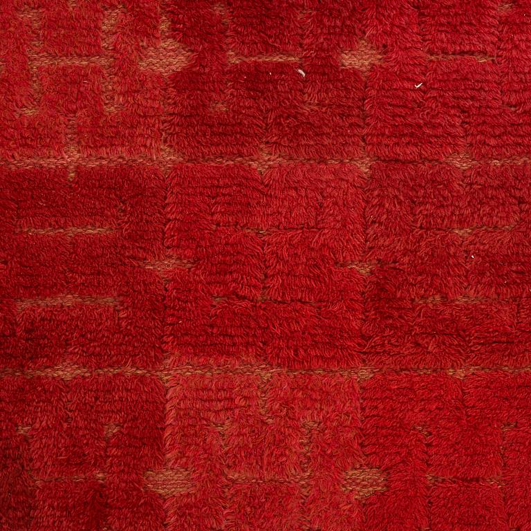 Elsa Gullberg, A CARPET, "Kinesen", knotted pile in relief, ca 397 x 274 cm, designed by av Elsa Gullberg in 1935.